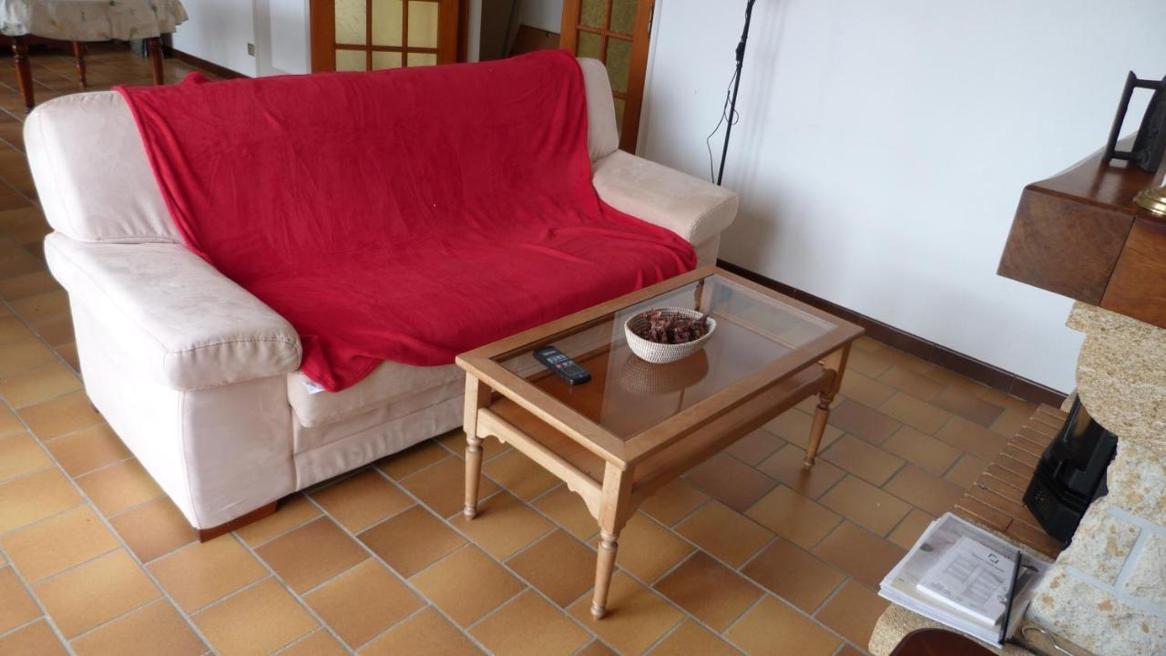 Maison De Vacances Pour 6 Personnes Avec Piscine Lainsecq Exterior foto
